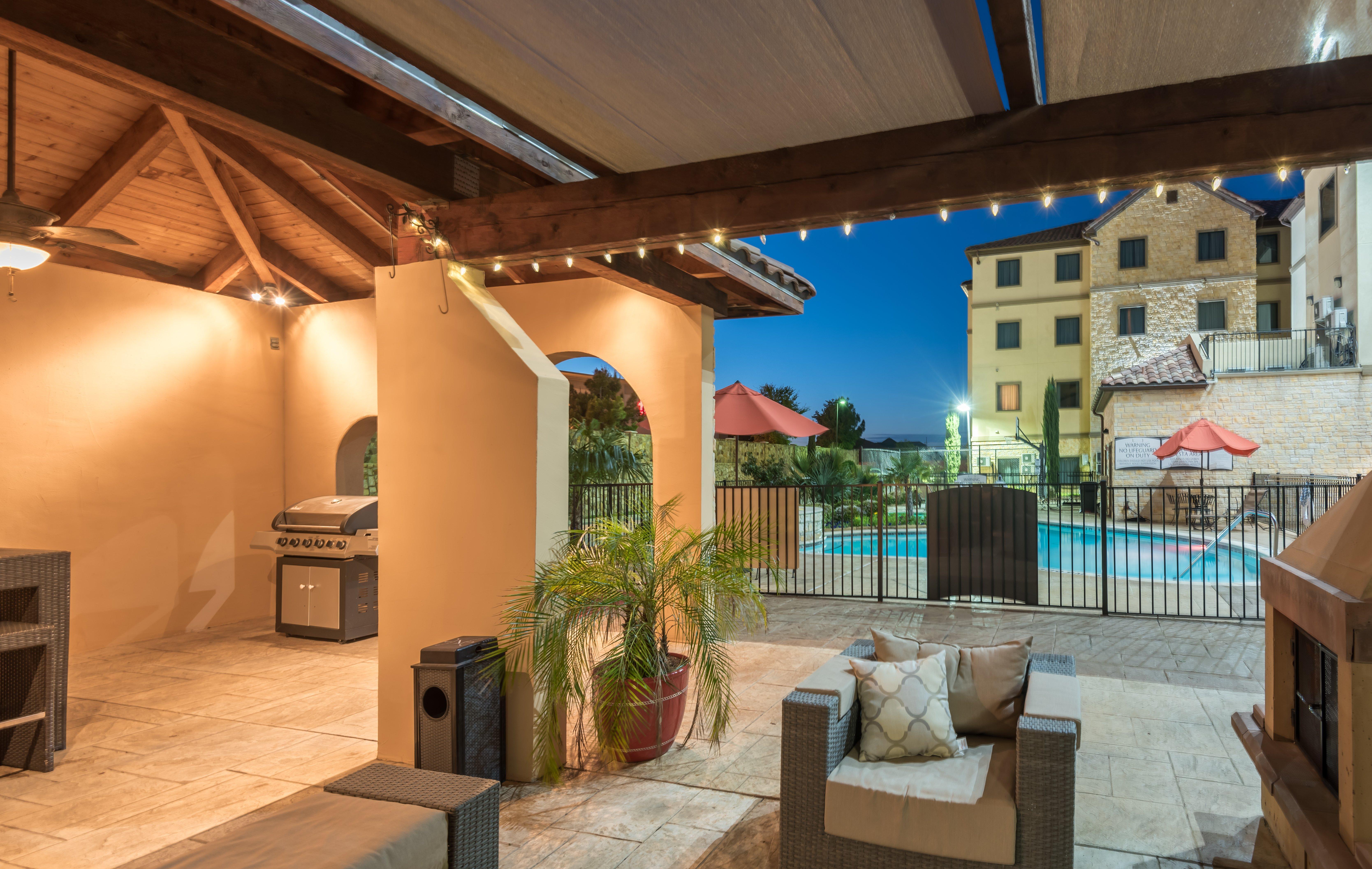 Staybridge Dfw Airport North By Ihg 3*